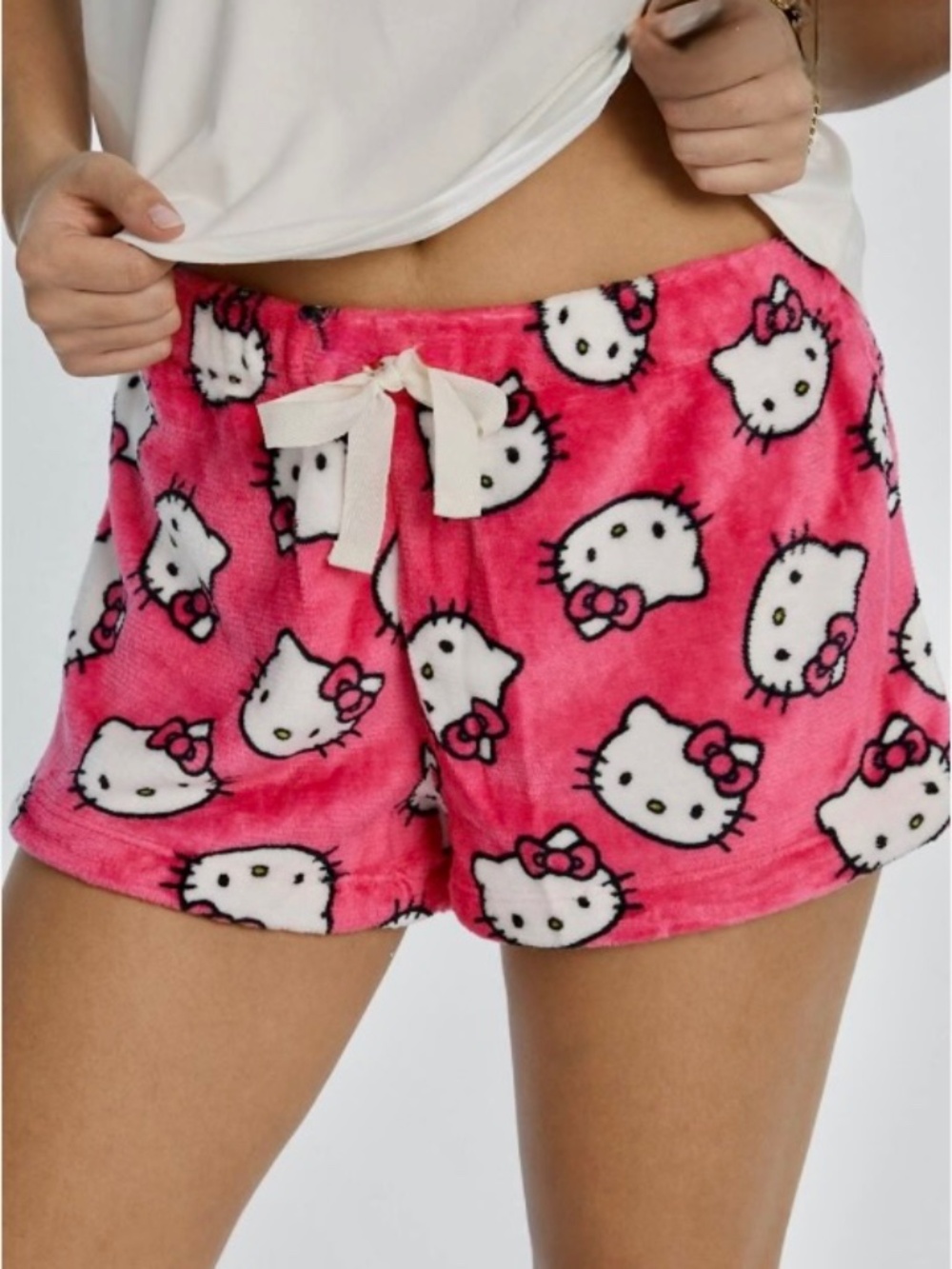 Hello Kitty Plush Pyjama/Lounge Shorts - Picture 8 of 9